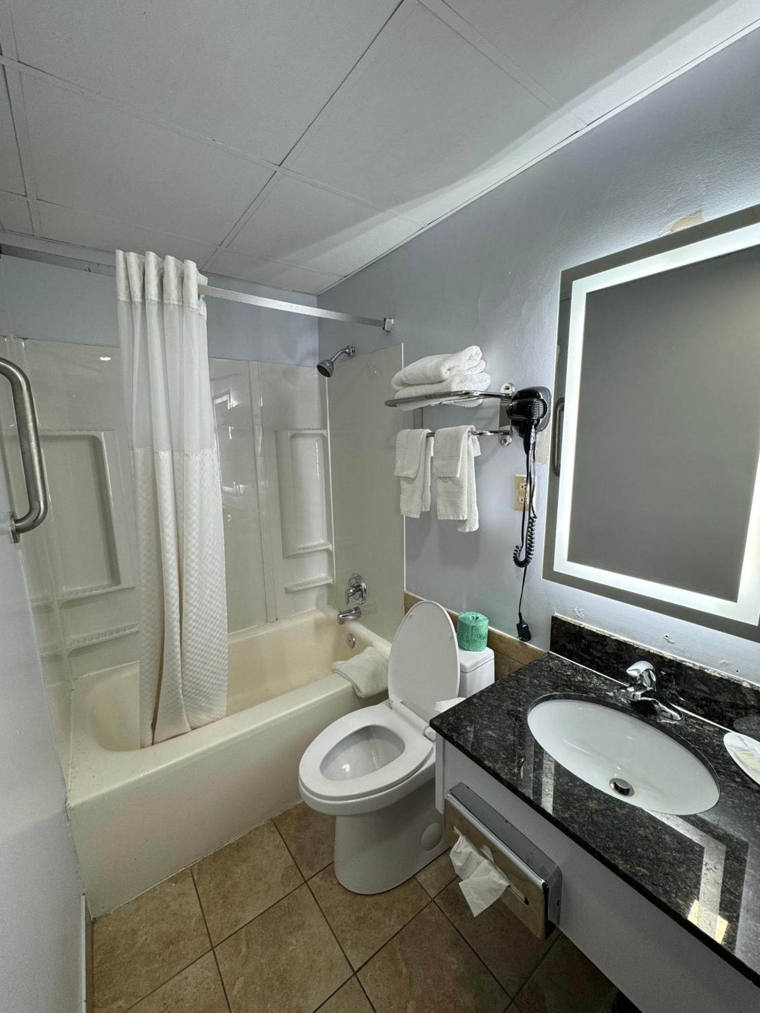 South Ridge Inn North Ridgeville Dış mekan fotoğraf